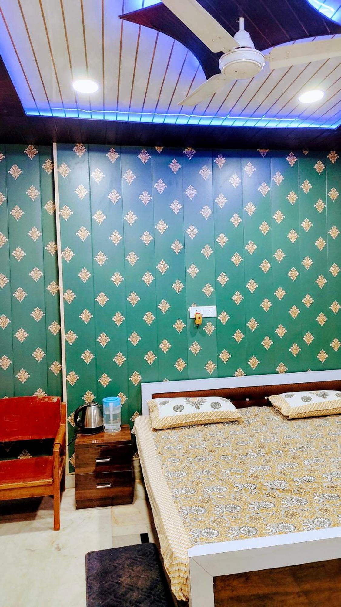 Hotel Raju Homestay Ayodhya 150 Meters From Shree Ram Janmbhoomi Temple 200 Meters From Ayodhya Dham Railway Station Exterior photo