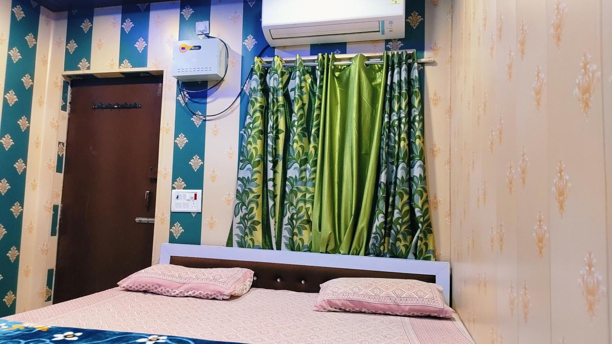 Hotel Raju Homestay Ayodhya 150 Meters From Shree Ram Janmbhoomi Temple 200 Meters From Ayodhya Dham Railway Station Exterior photo