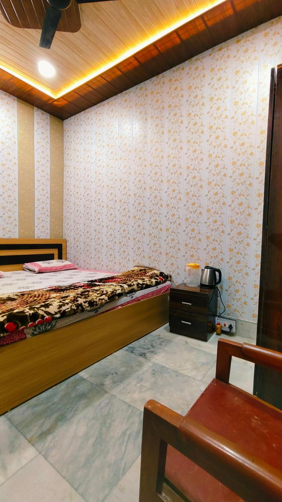 Hotel Raju Homestay Ayodhya 150 Meters From Shree Ram Janmbhoomi Temple 200 Meters From Ayodhya Dham Railway Station Exterior photo