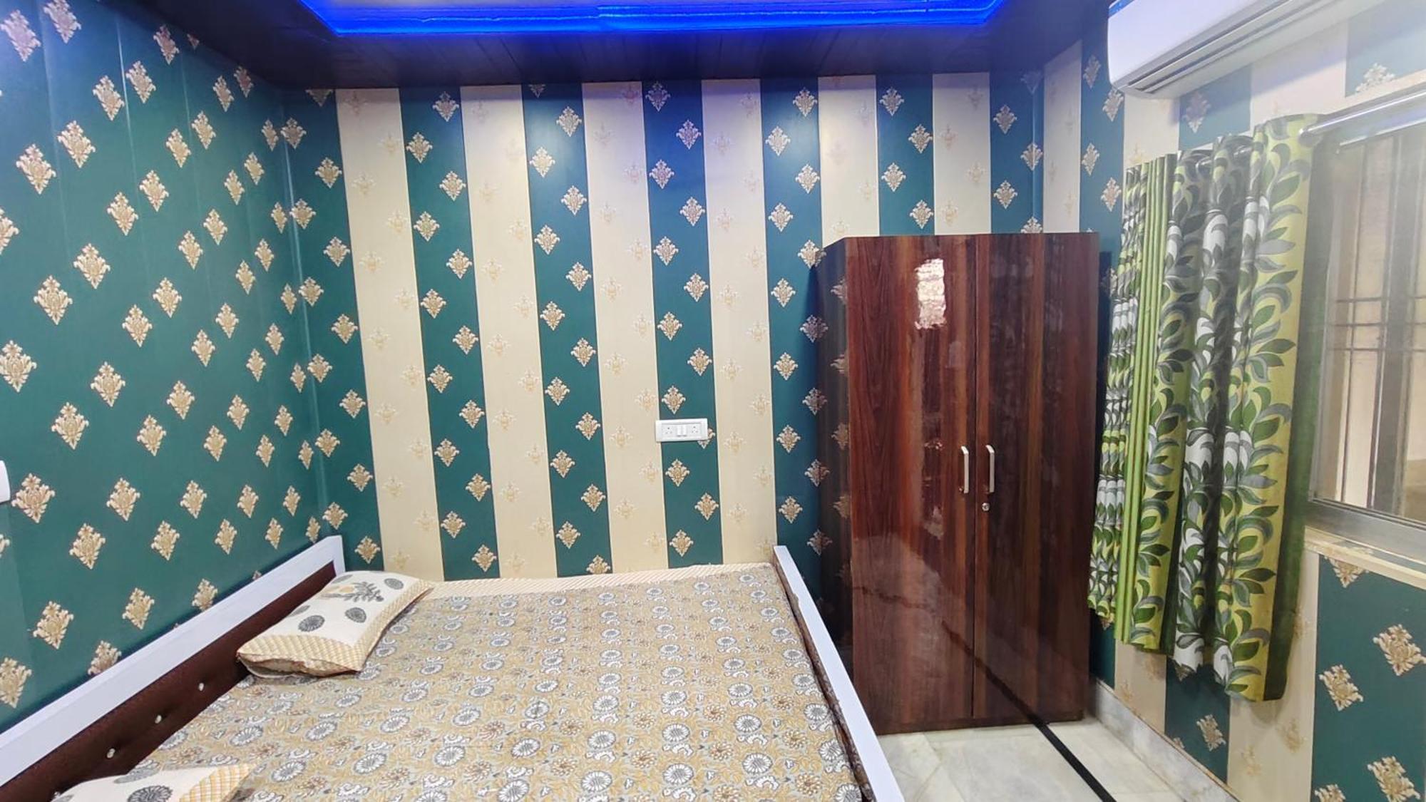 Hotel Raju Homestay Ayodhya 150 Meters From Shree Ram Janmbhoomi Temple 200 Meters From Ayodhya Dham Railway Station Exterior photo